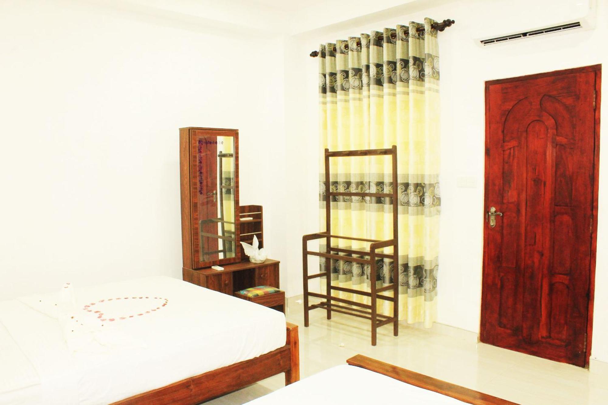 Palace View Homestay *